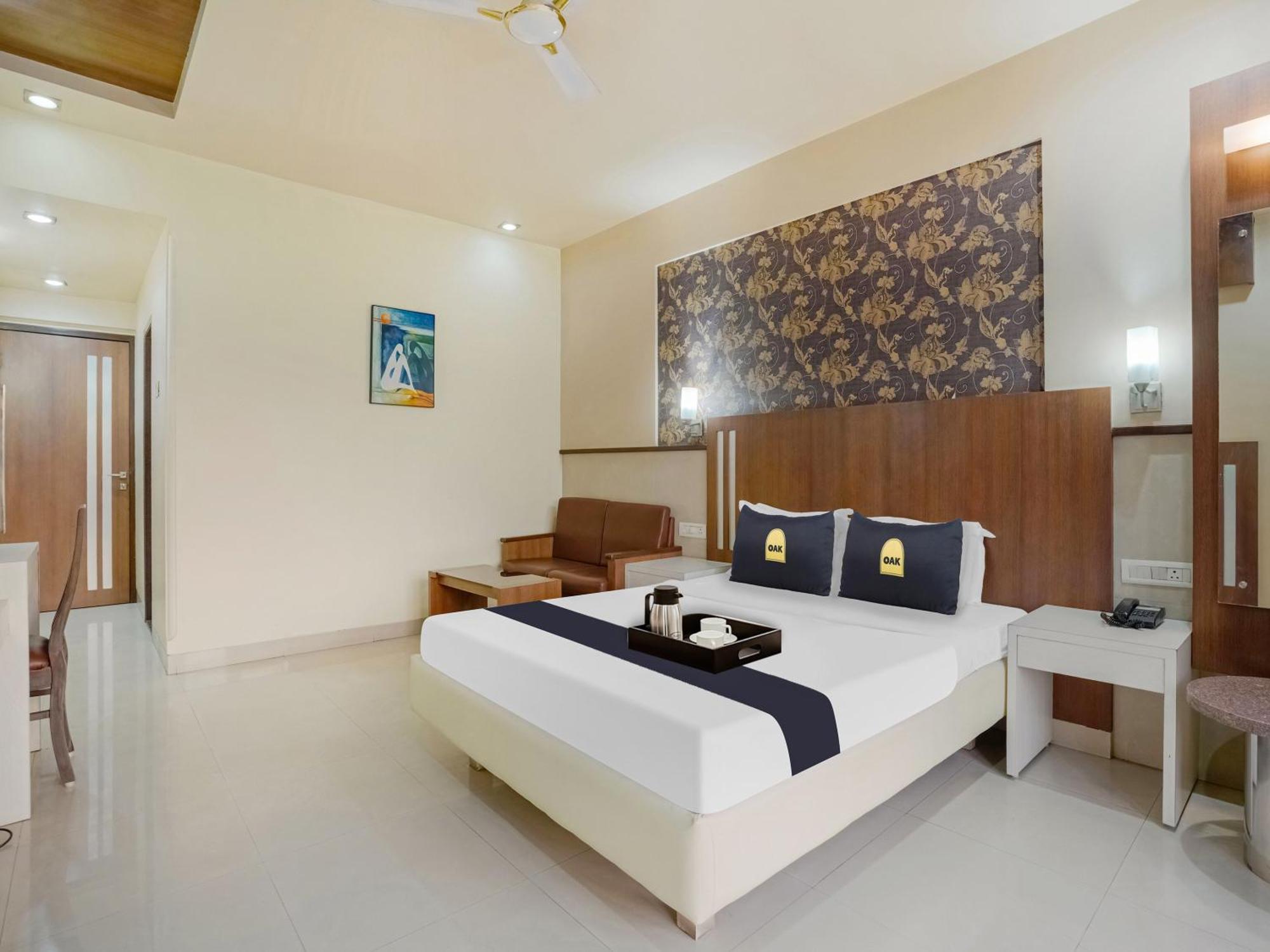 Hotel Marina Near Igi Airport Delhi Új-Delhi Kültér fotó