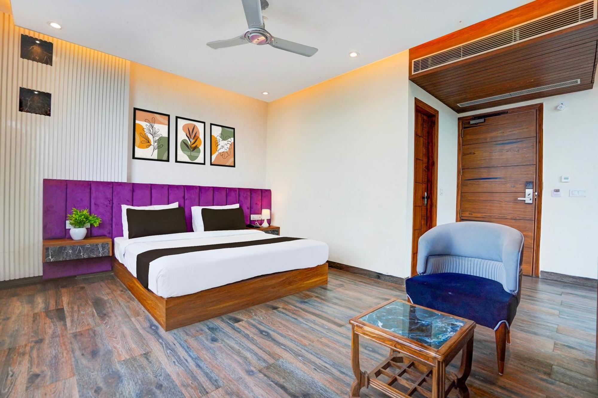 Hotel Marina Near Igi Airport Delhi Új-Delhi Kültér fotó