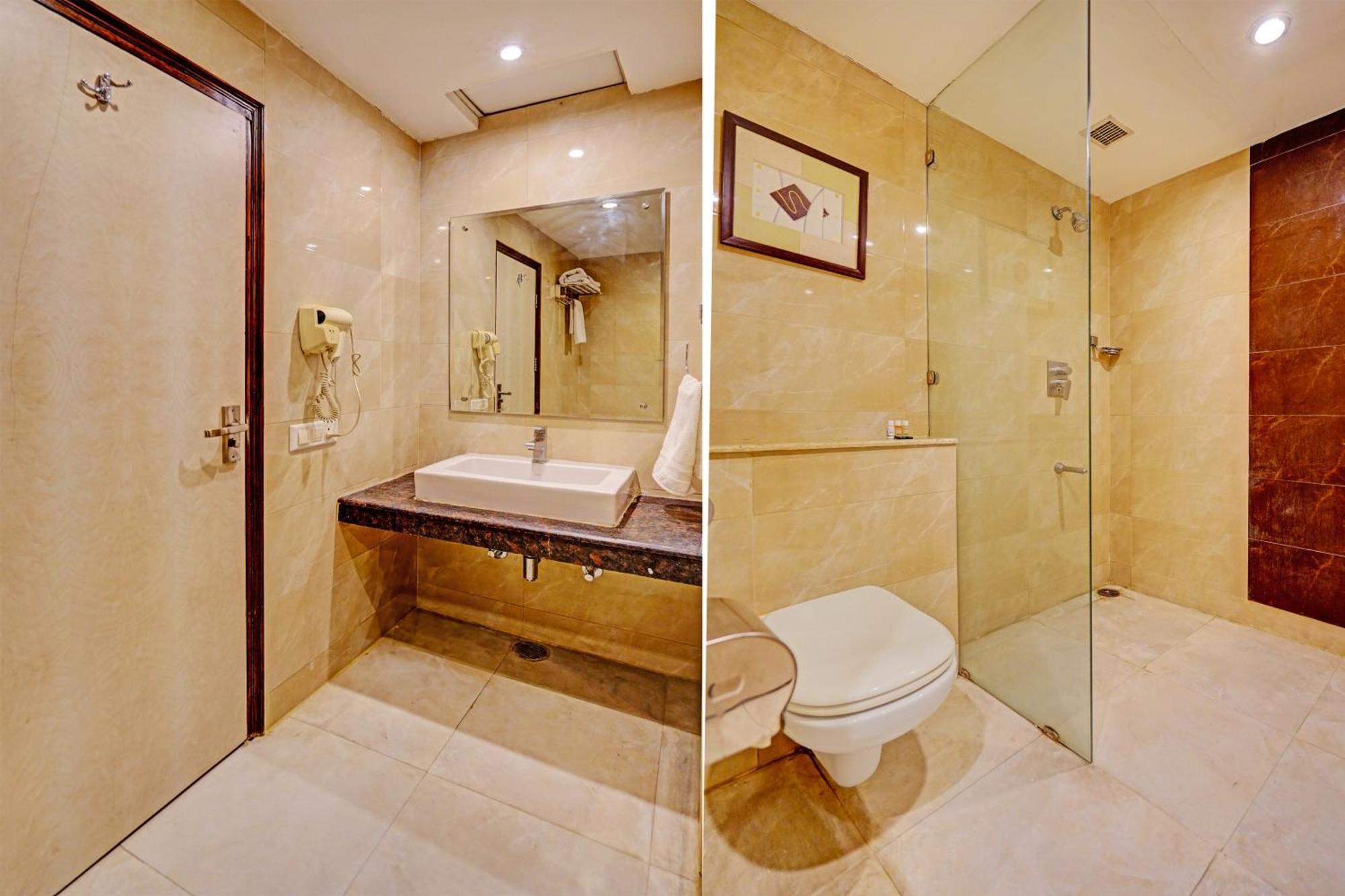 Hotel Marina Near Igi Airport Delhi Új-Delhi Kültér fotó