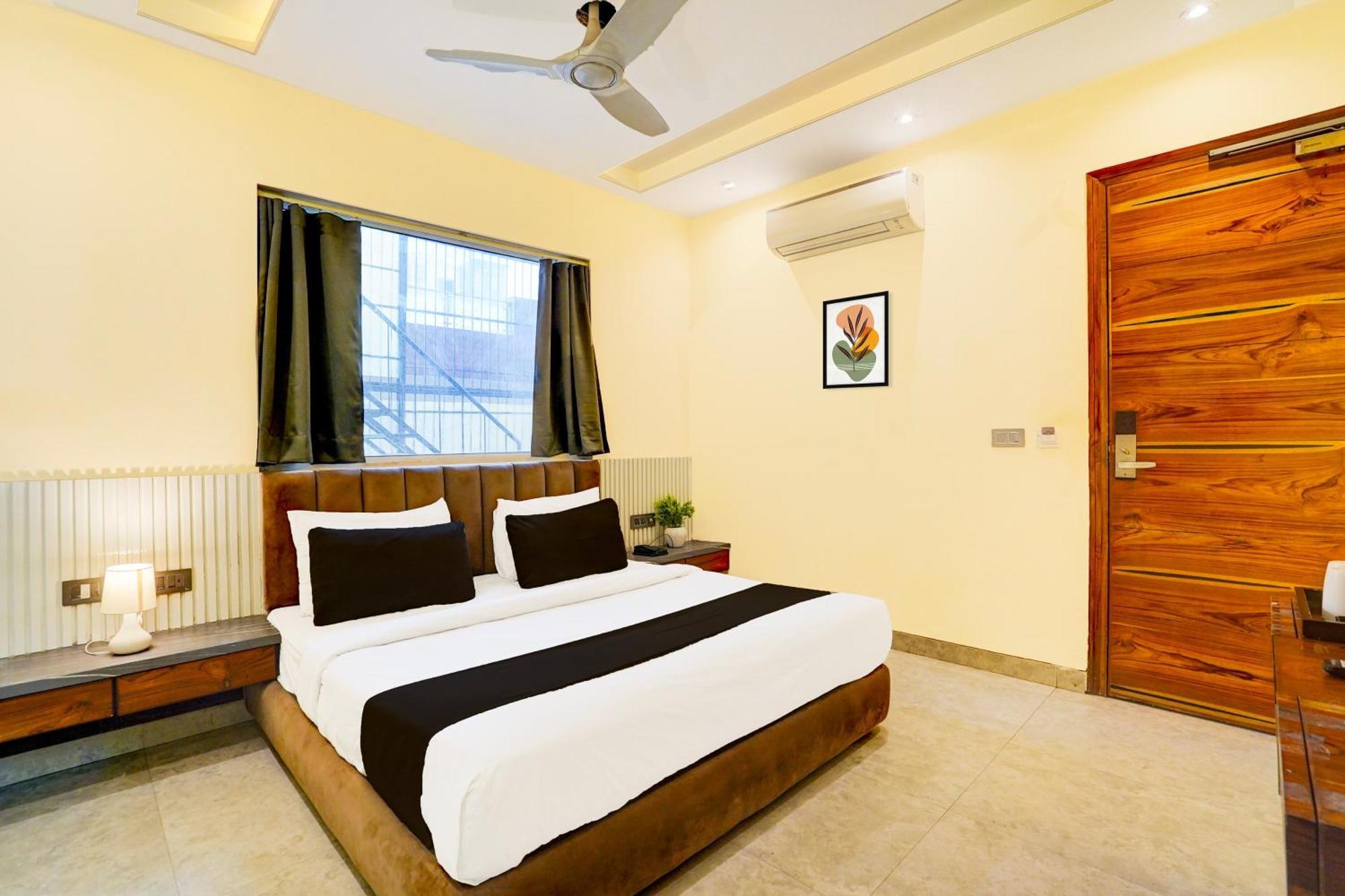 Hotel Marina Near Igi Airport Delhi Új-Delhi Kültér fotó
